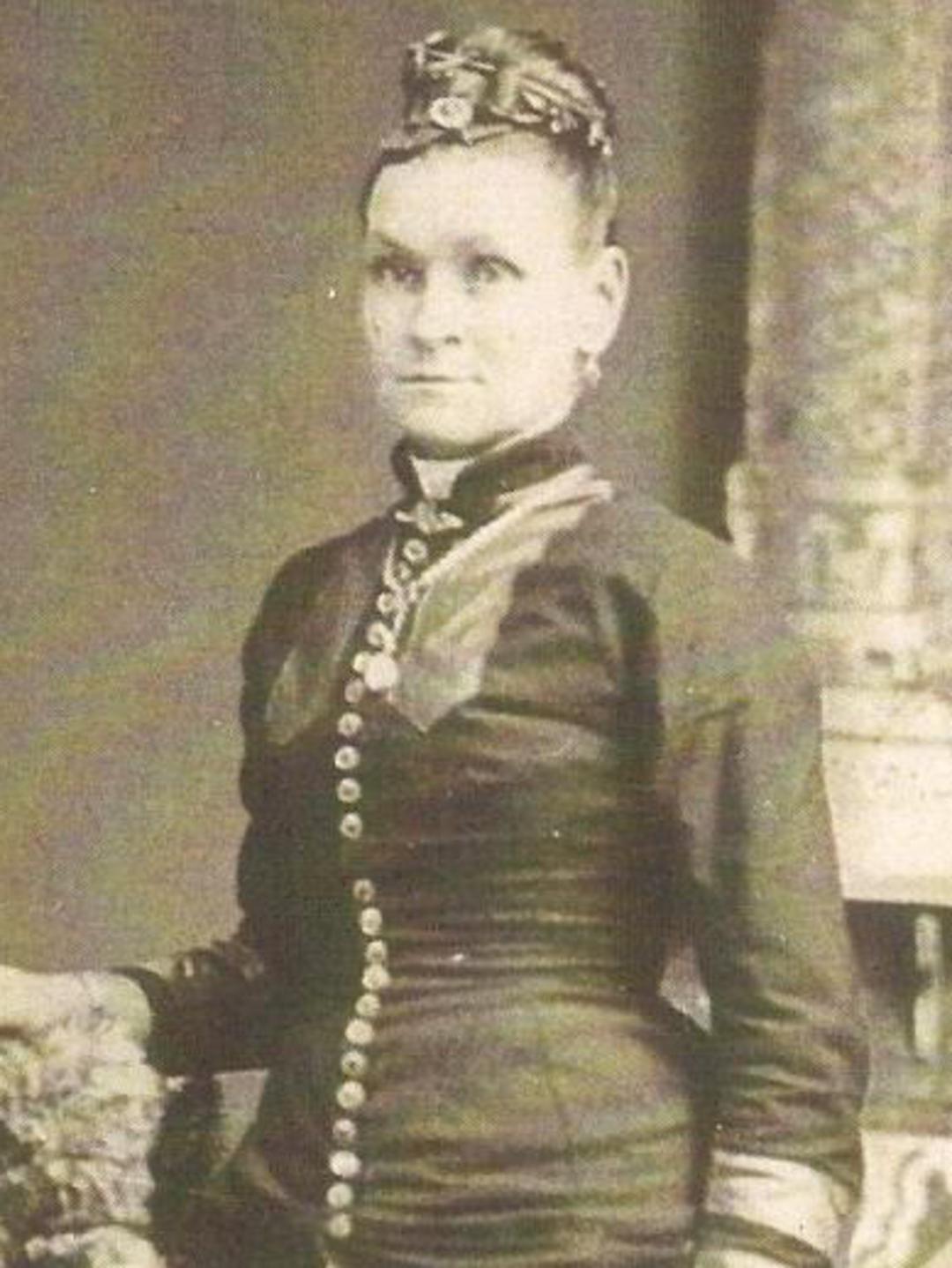Fanny Gunn (1837 - 1892) Profile